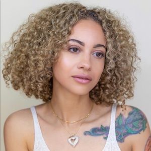 Meet your Posher, Kathaleana